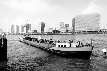 Recession takes its toll on key port