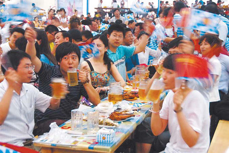 Dalian celebrates Oktoberfest