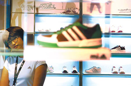 Struggling Adidas sees long-term growth ahead