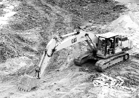Caterpillar looks to future with R
