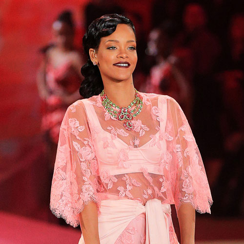 Rihanna hit by tour fines
