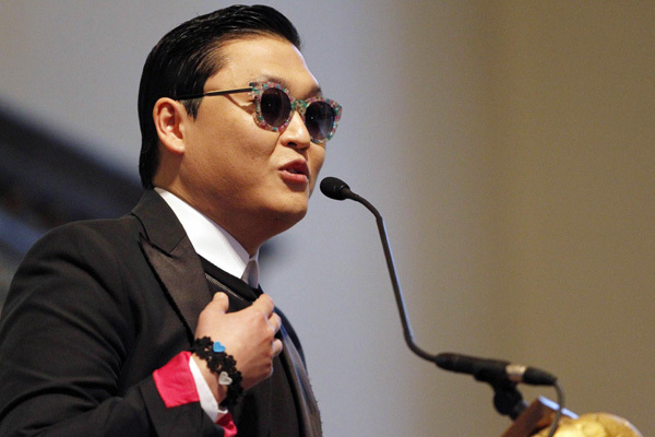 Rapper Psy wows Harvard with global appeal, dance moves