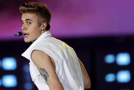 Justin Bieber books space voyage on Virgin Galactic