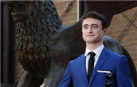 Daniel Radcliffe warns stars off social media