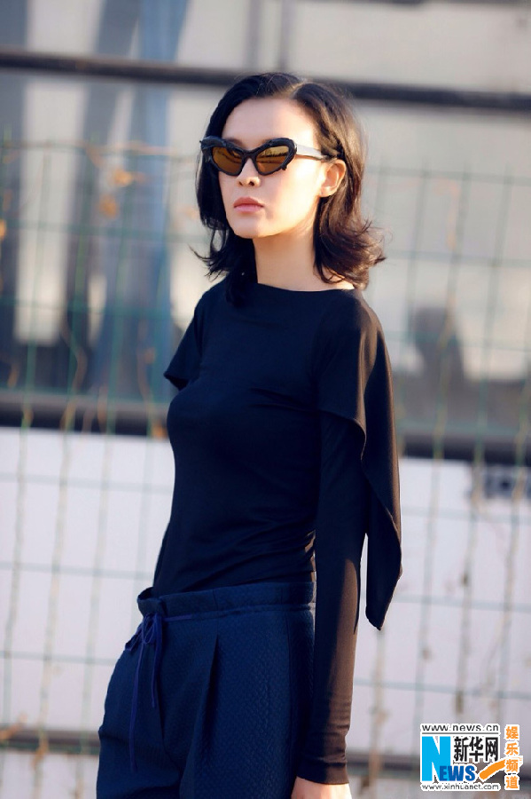 Li Ai's street style fashion shoot