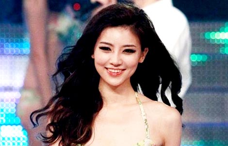 22-year-old student crowned 2014 Miss Korea[