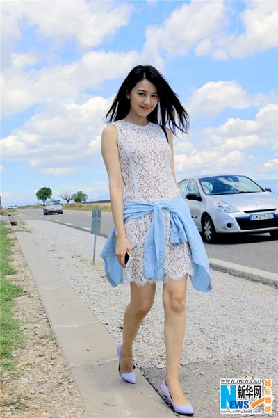 Street snaps of Gao Yuanyuan in Europe