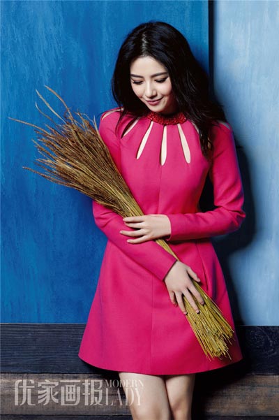 Gao Yuanyuan in bright colors