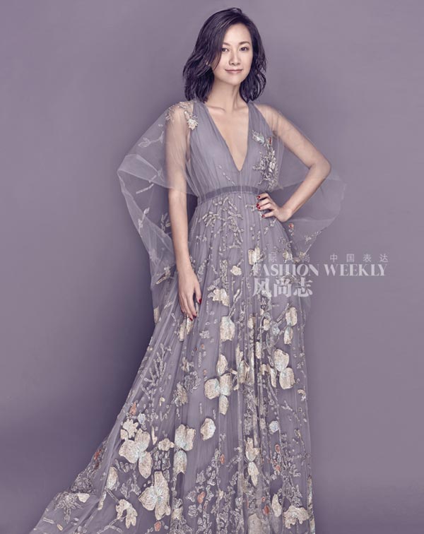 Xu Jinglei poses for fashion magazine