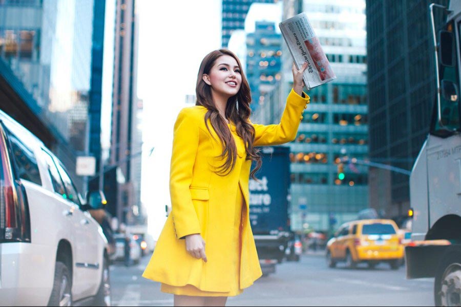 Hannah Quinlivan poses for commercial photos