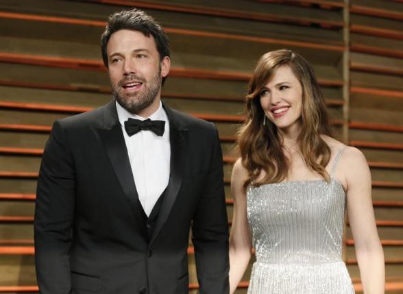 Actors Ben Affleck, Jennifer Garner announce plans to divorce