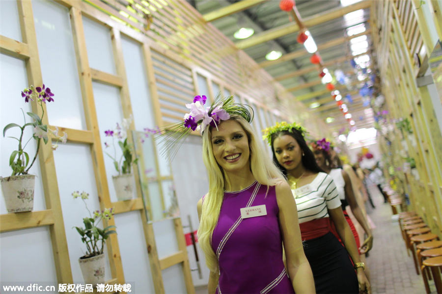 Miss World contestants at Sanya orchid show