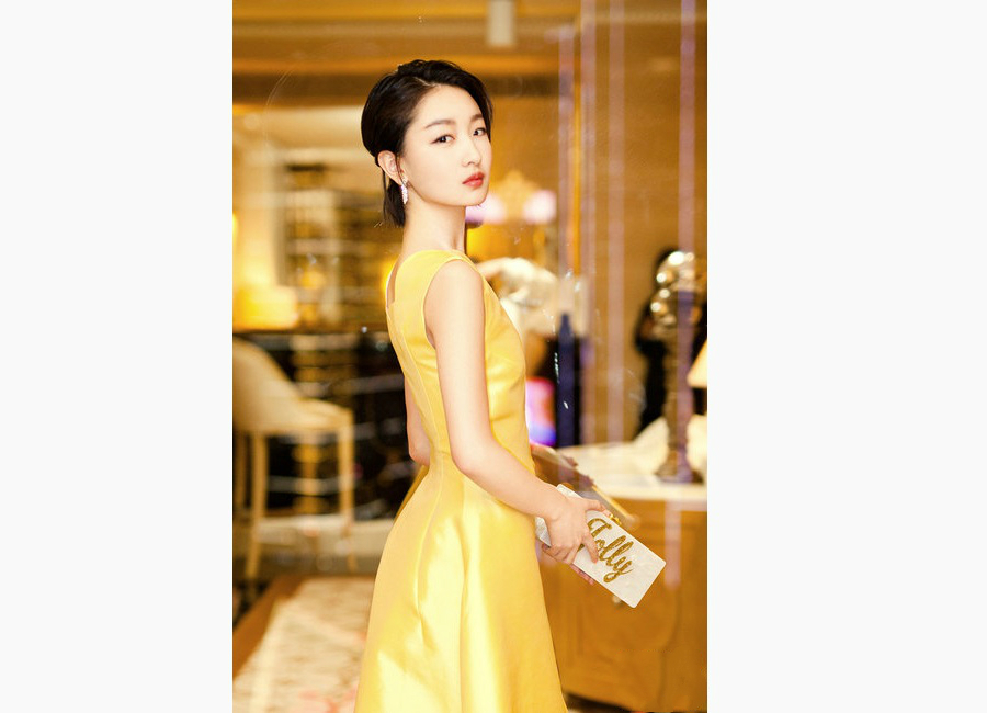 Zhou Dongyu awarded best actress in Macao