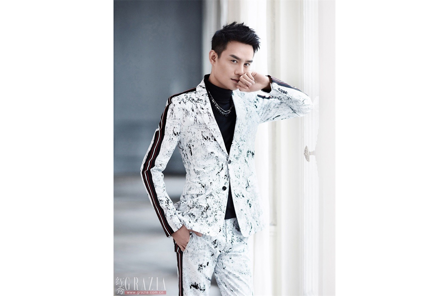 Actor Wang Kai releases photos for fashion magazine