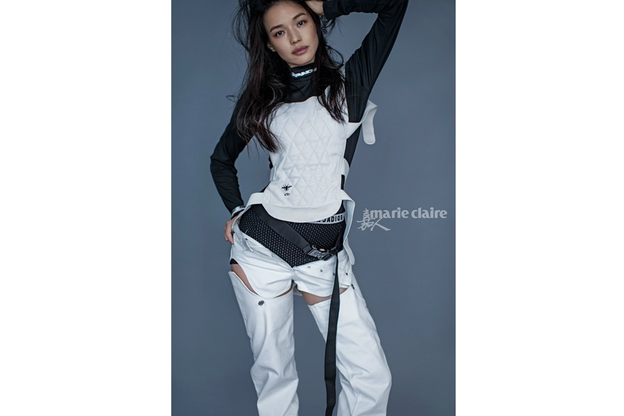 Actress Hsu Chi covers fashion magazine
