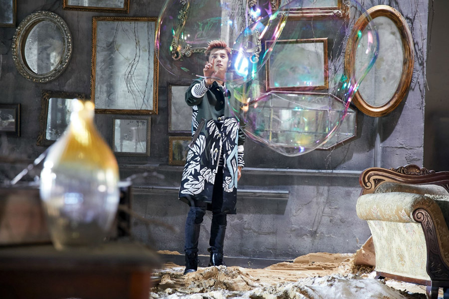 Lu Han releases new MV