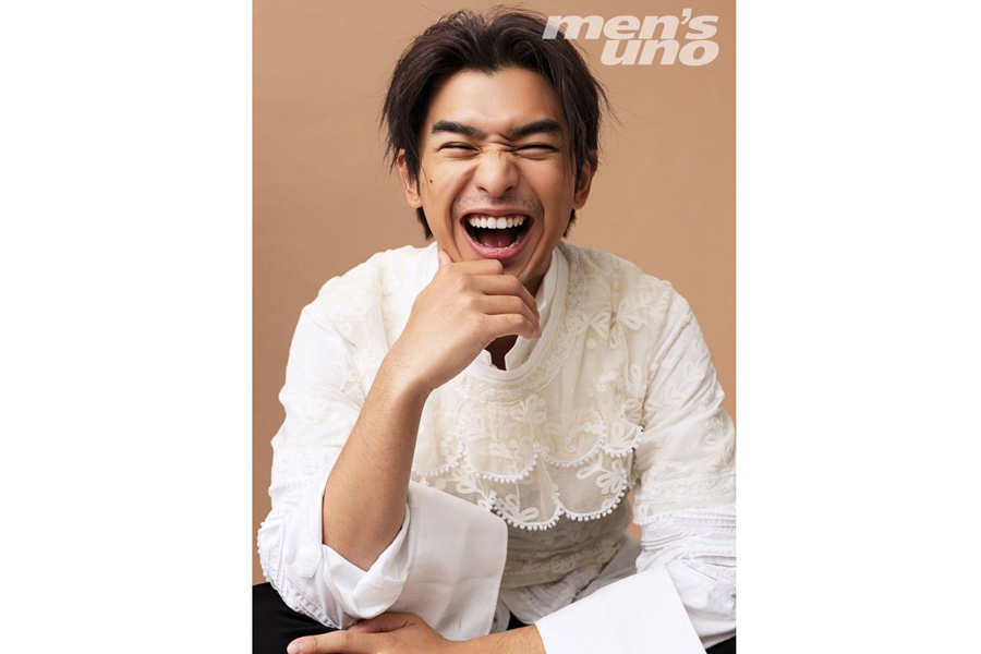 Actor Chen Bolin poses for fashion magazine