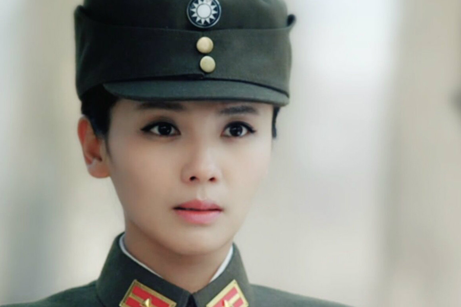 Chinese celebrities in military uniform