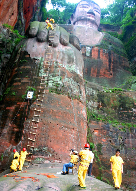 ,,leshan buddha,,