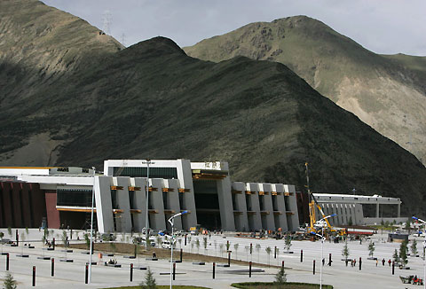 A general view shows the nearly finished Lhasa Railway Station in Lhasa, Tibet, June 24, 2006. The Qinghai-Tibet Railway, which will begin trial operations on July 1, 2006. Picture taken June 24, 2006. 