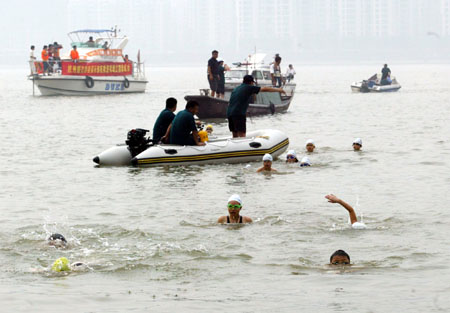 ,,,Hangzhou, qiantangjiang river,,swim,,