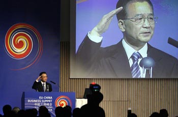 Chinese Premier Wen Jiabao speaks during the start of the EU-China Business Summit in Helsinki September 12, 2006. 
