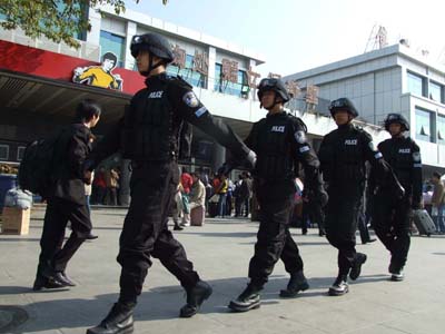 ,,railway station,,armed police,,guangzhou,