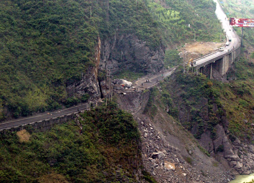 landslide destroys highway in s.w. china