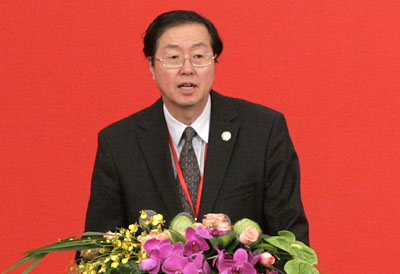 Governor of the People's Bank of China Zhou Xiaochuan speaks at the opening ceremony of the annual meeting of the boards of governors of the African Development Bank Group in Shanghai May 16, 2007. [Reuters]