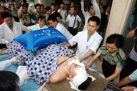 Retiree rescued 196hrs after quake