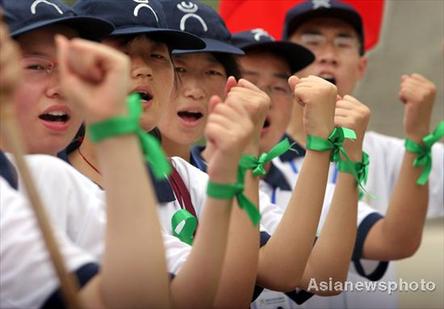 Volunteers heading to quake-hit county to teach