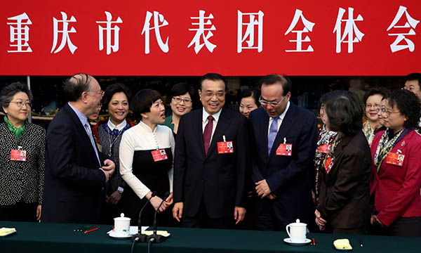 Premier Li meets delegates from Chongqing