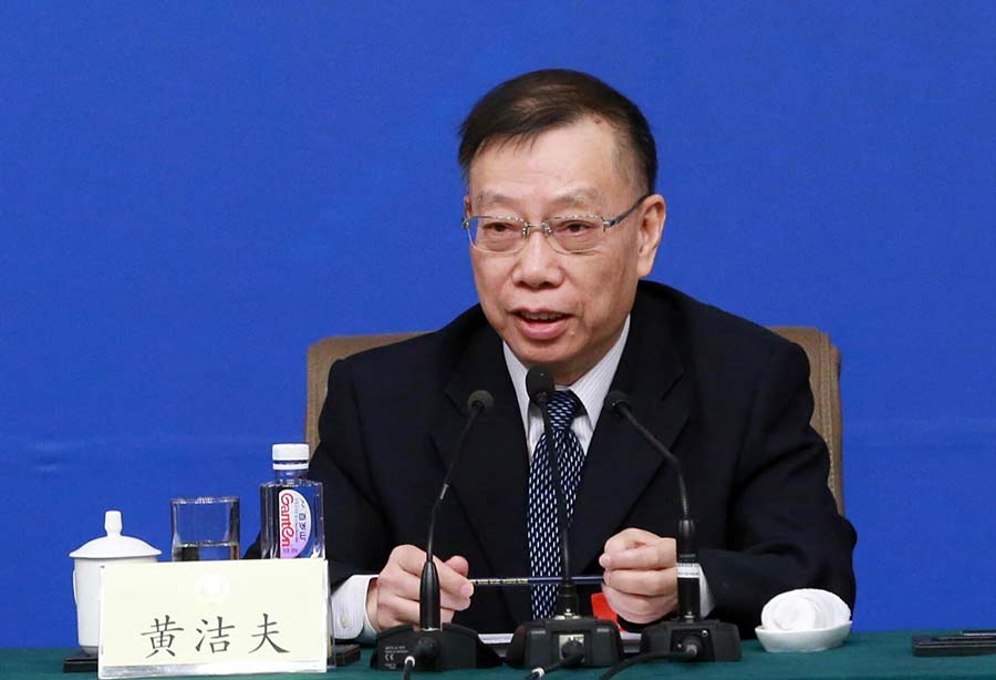 CPPCC members hold news conference on development of livelihood