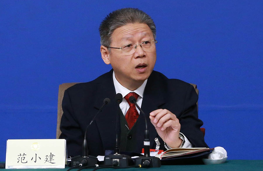 CPPCC members hold news conference on development of livelihood