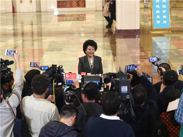 'Pathway' links media to ministers
