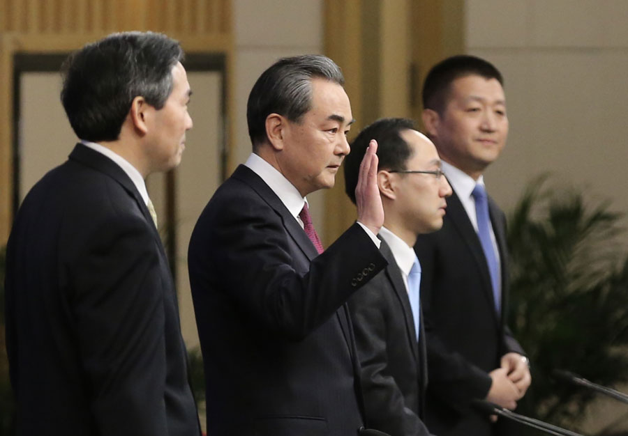 Foreign Minister Wang Yi meets press