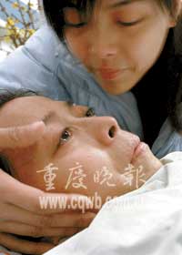 Graduate in showbiz to save ill mom