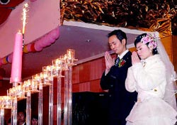 Pray - or bride will die in six months