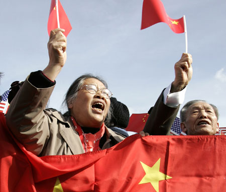Chinese greet President Hu in Seattle