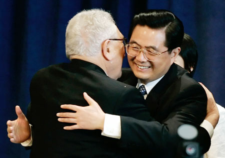 Hu speaks at Boeing headquarters