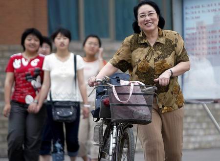 58-year-old woman becomes university student
