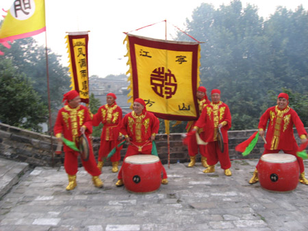 The Entrance Ceremony of WHCCE held at Zhonghuamen Castle