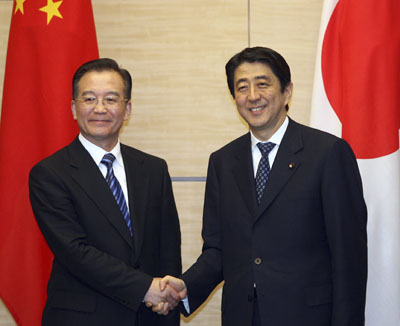 China, Japan vow strengthening cooperation