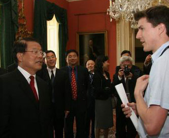 Minister visits 10 Downing Street