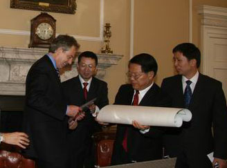 Minister visits 10 Downing Street