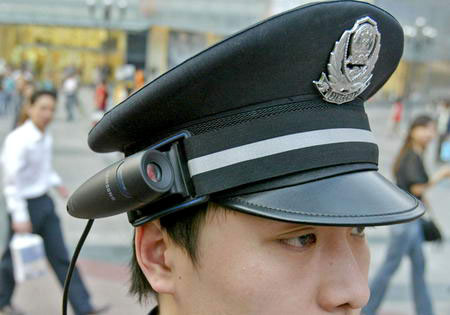 Policemen have 'electronic eyes'