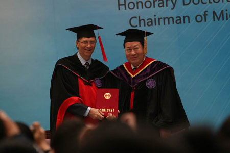 Bill Gates conferred Honorary Doctorate at Tsinghua