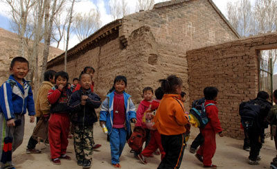 Luxury gov't office building; shabby student clas