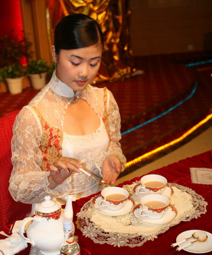 Tea art performance