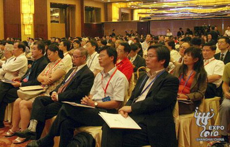 Global forum of Chinese media held